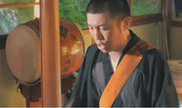 全国対応の遠隔祈祷や出張除霊を行う妙瀧寺の本堂と相談窓口